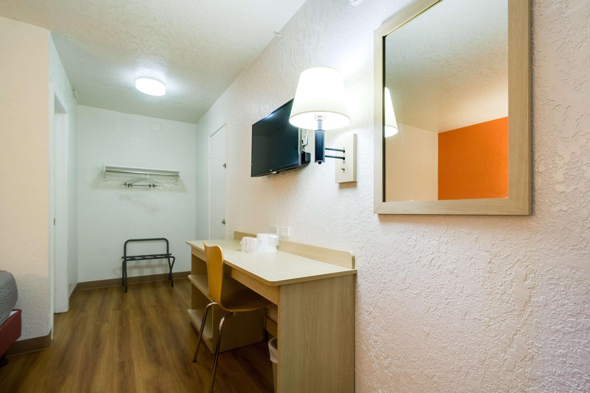Park Inn By Radisson, Lakewood Esterno foto