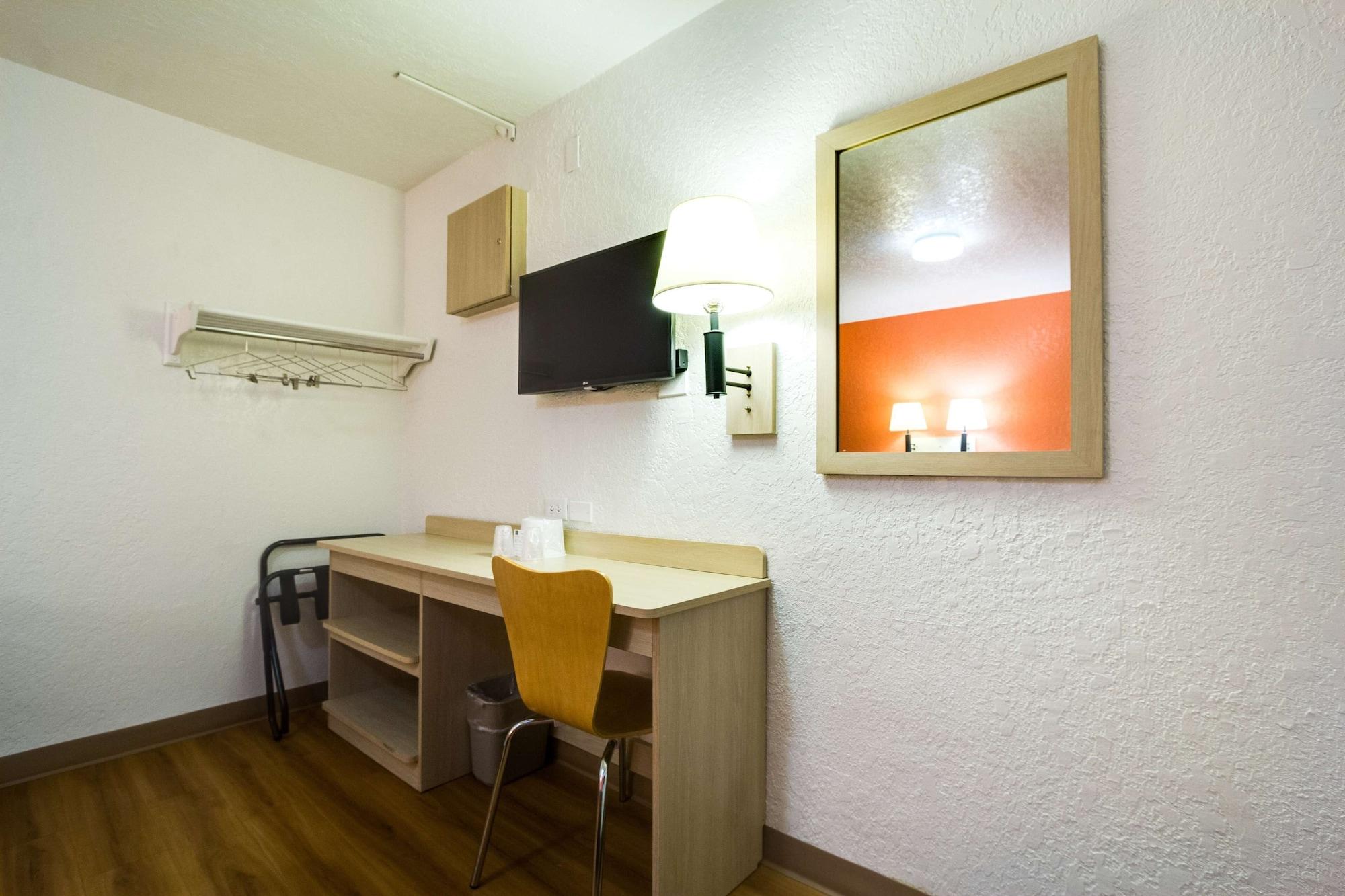 Park Inn By Radisson, Lakewood Esterno foto