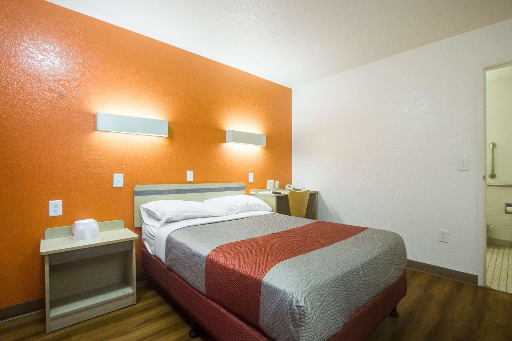 Park Inn By Radisson, Lakewood Esterno foto