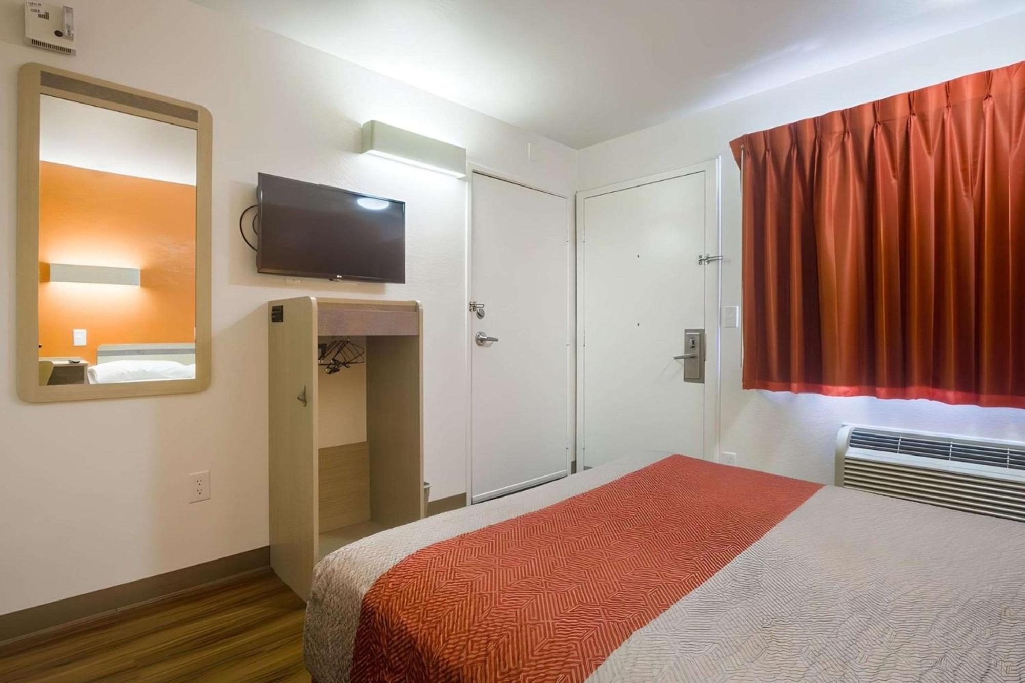 Park Inn By Radisson, Lakewood Esterno foto