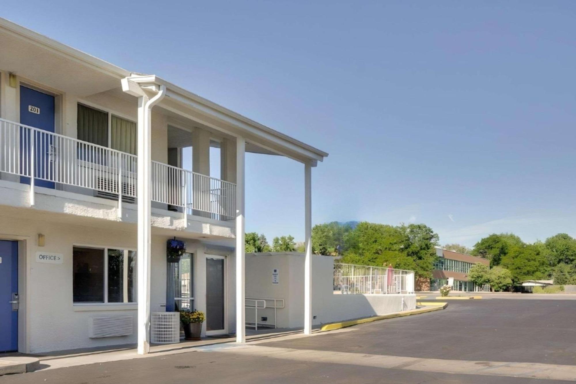 Park Inn By Radisson, Lakewood Esterno foto
