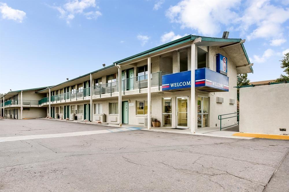 Park Inn By Radisson, Lakewood Esterno foto