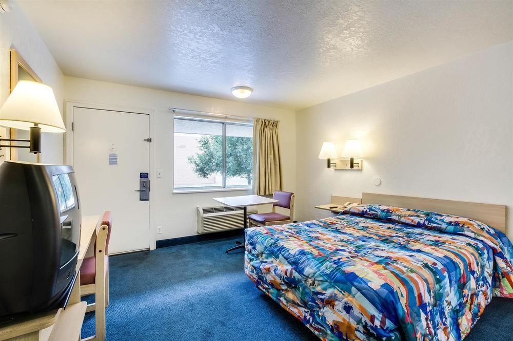 Park Inn By Radisson, Lakewood Esterno foto