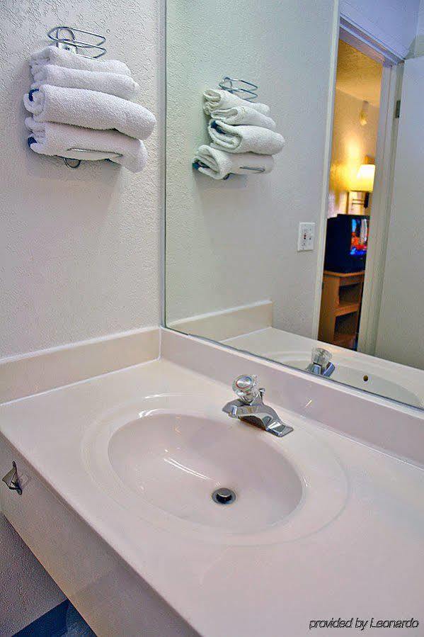 Park Inn By Radisson, Lakewood Esterno foto