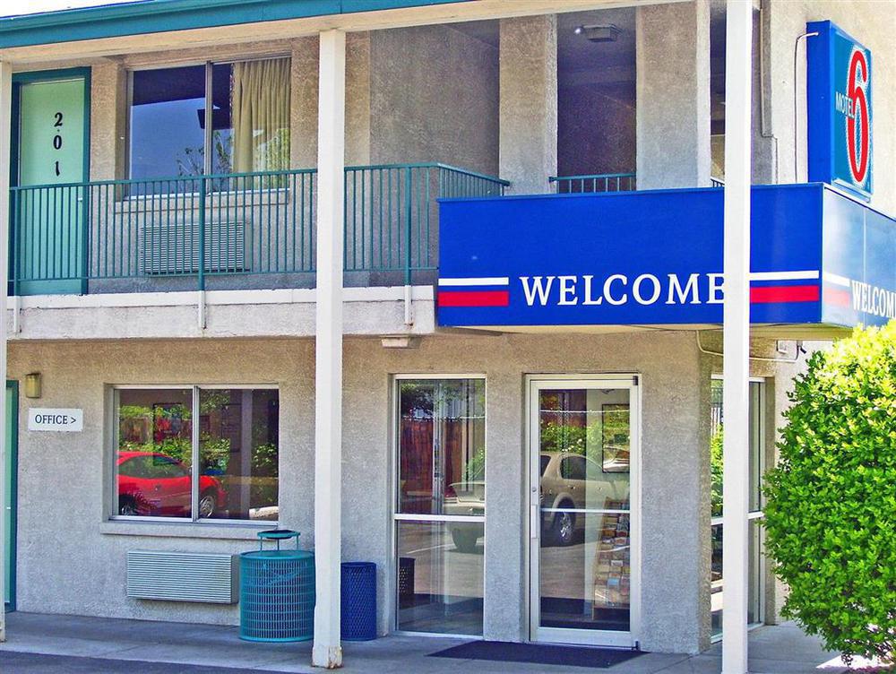 Park Inn By Radisson, Lakewood Esterno foto